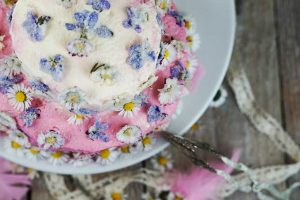 Kandierte Bluten Fur Eine Sagenhafte Muttertagstorte Mit Liebe Gemacht