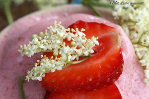 meine Sommer-Kombi: Erdbeeren und Holunder
