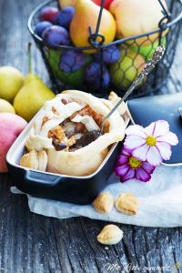 gefüllter Apfel frisch aus dem Ofen